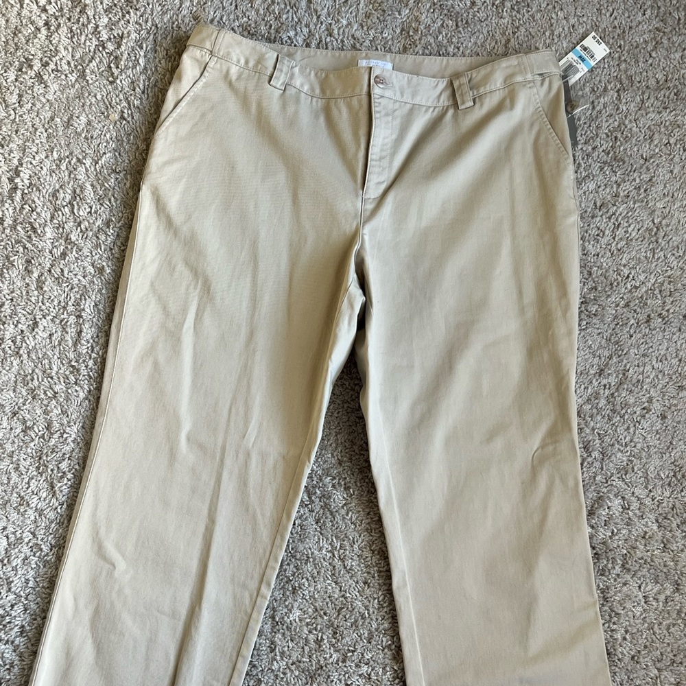 WMNs khaki pants